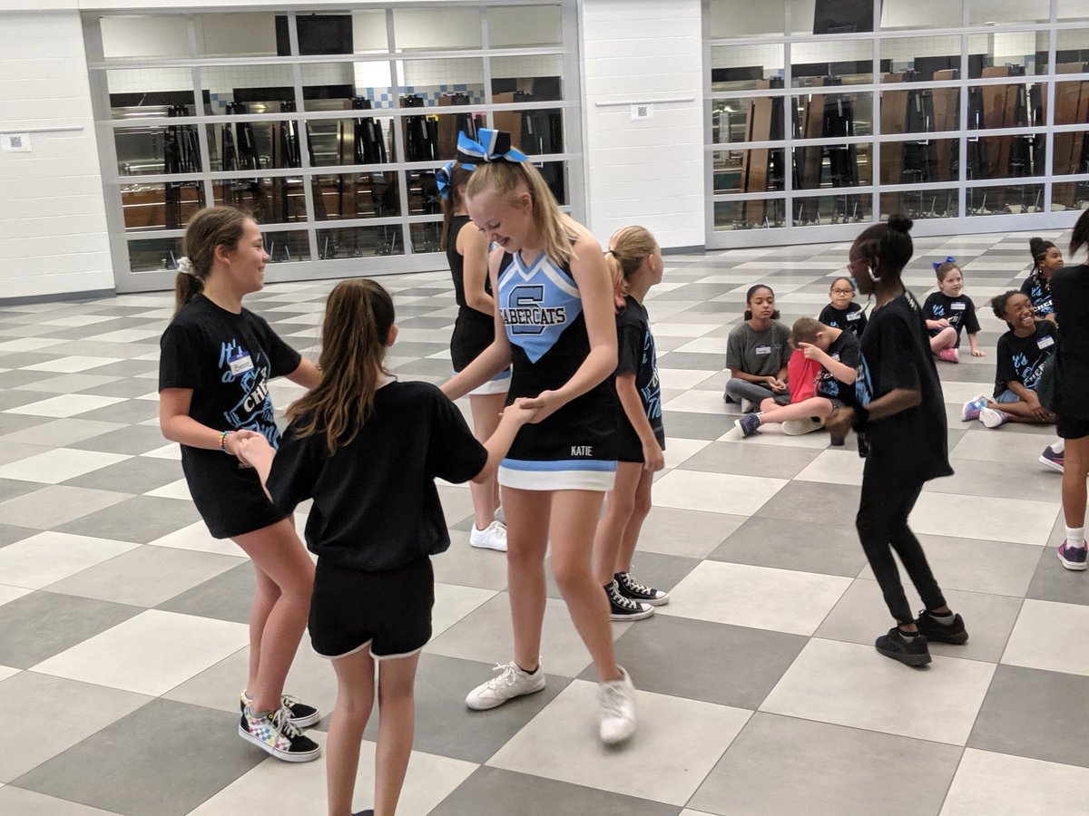 Lindsay Bui tweet media