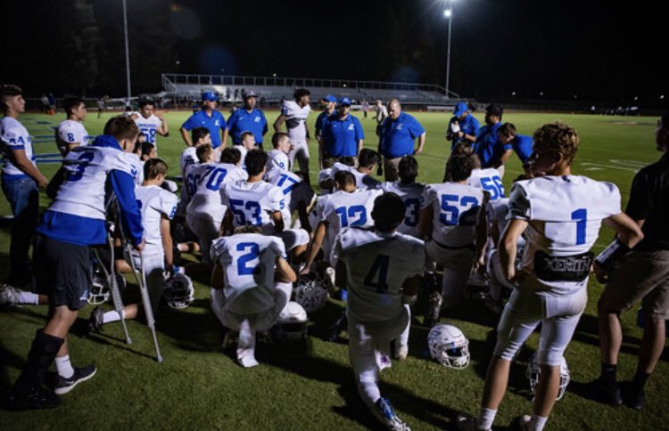 IHSEaglesFB's tweet photo. Great win last night 45-21 over Mendota. Great feeling heading into our bye week at 4-2. We travel to Liberty (Madera) In two weeks. #GoEagles #HowDoYouRespond https://t.co/Y5cz9O4Xzd