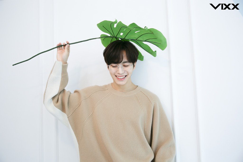 HappySmileBean's tweet photo. 이뻐이뻐요😄
#HAPPYHONGBINDAY 
#빅스 #VIXX #홍빈 #HONGBIN https://t.co/9Z0D38lrjn