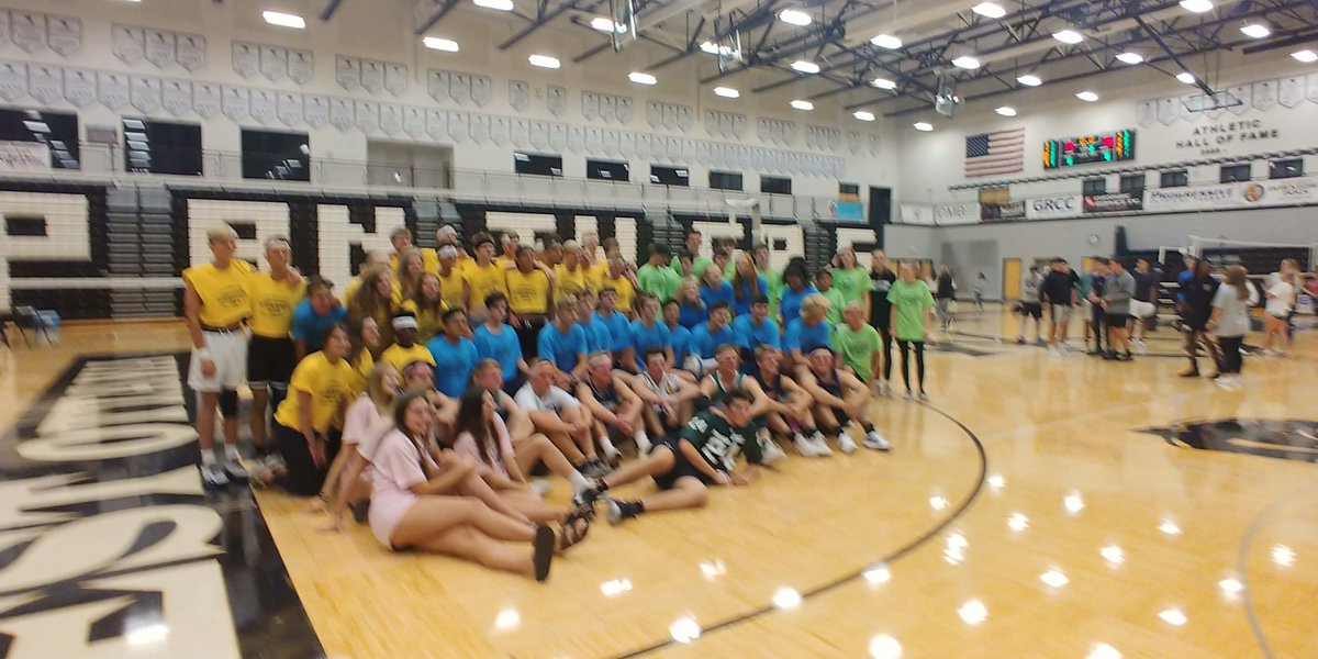WOclass2024's tweet photo. Seniors were victorious! Great showing by ALL the classes. #gowo #wohoco19 #seniorvictory #pinkreigns https://t.co/V1ZVb9jfaO