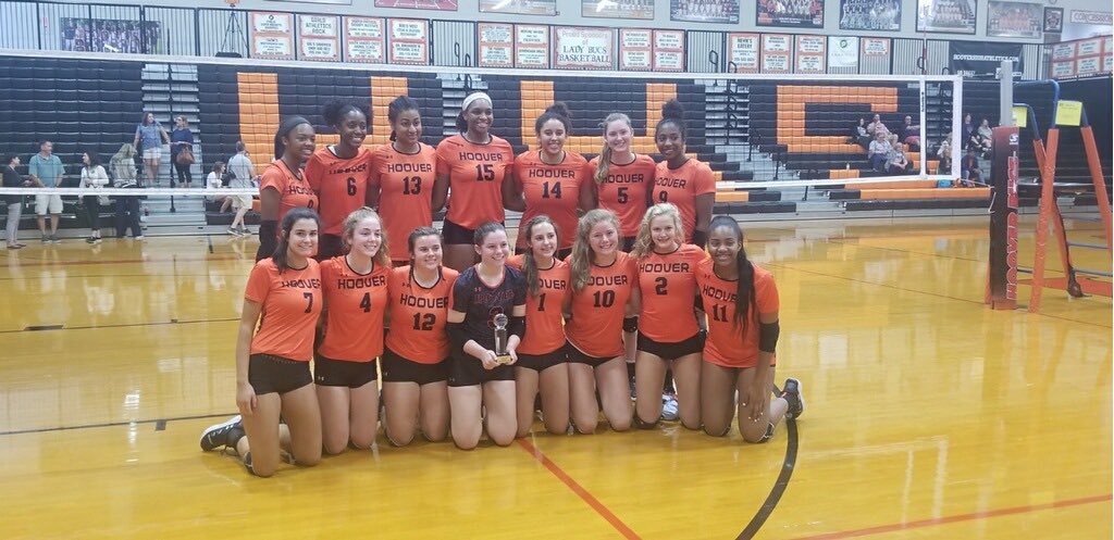 IvoryL3710's tweet image. So proud of these girls!!!! #GoBucs 🖤🧡 #SailsUp #GoUs