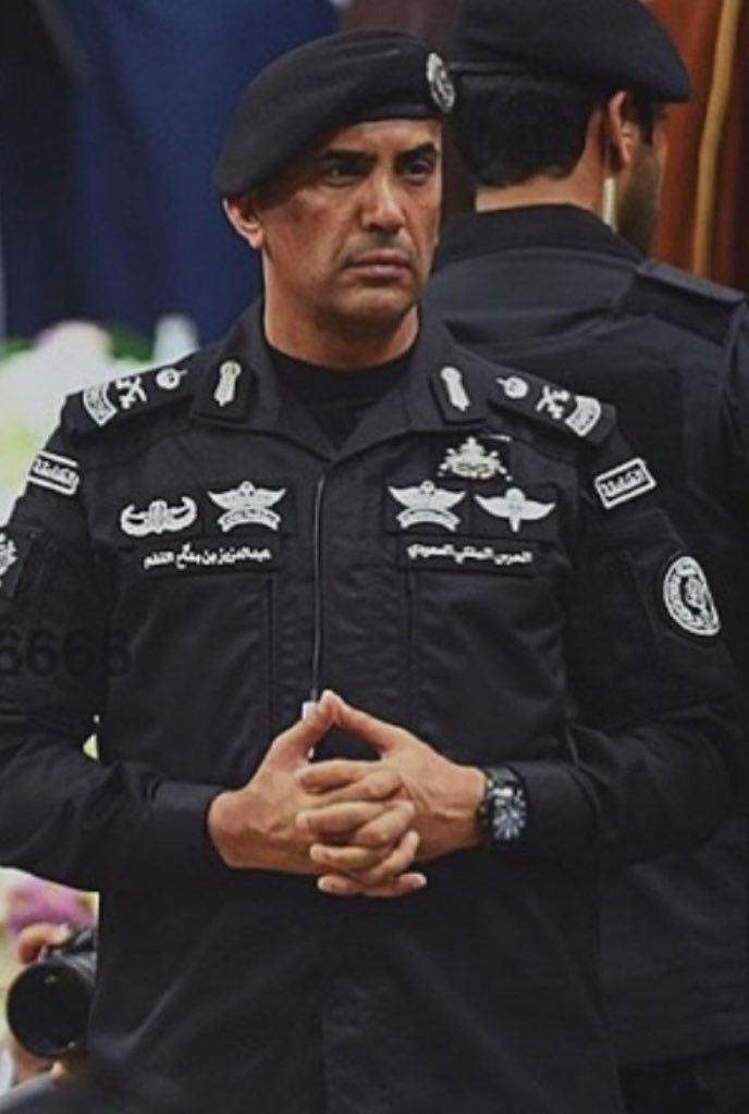 #عبدالعزيز_الفغم
 يوم تشوف اجتماع الناس على حبه و الدعاء له تذكر  {و القيت عليك محبّة منّي } 
الله إذا أحب عبداً نادى جبرائيل إني أحب فلاناً فأحبه، ثم ينادي جبرائيل في أهل السماء: أن الله يحب فلان فأحبوه، ثم توضع له المحبة في الأرض