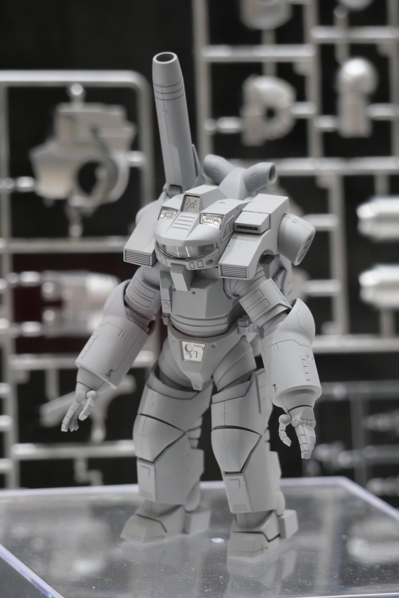 Alucard 全日本模型ホビーショー Waveブース 宇宙の戦士 機動歩兵 １ スケールで再プラモデル化 出来立てホヤホヤのテストショット トライ1 展示あり わかりづらいですが バイザー内にパイロットも確認できます 期待大 発売時期は 未定 機動歩兵
