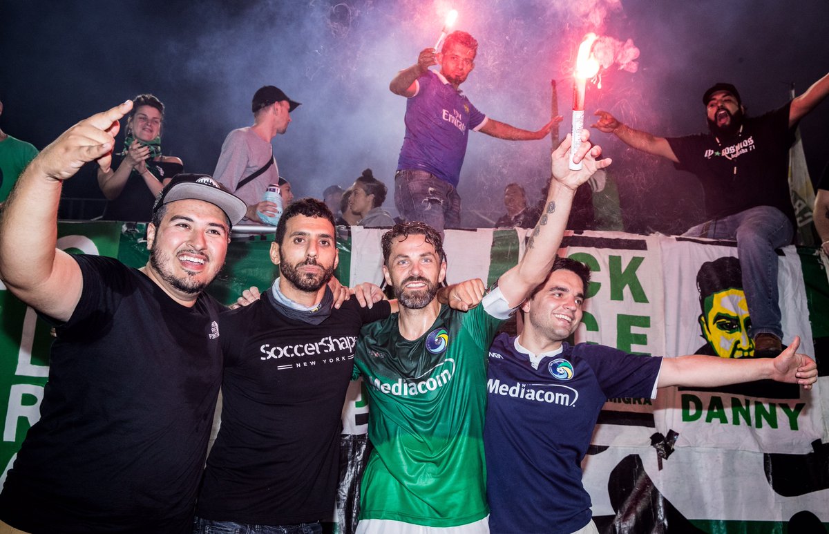 NYCosmos's tweet photo. ✌️, @ChattanoogaFC.

#WeAreCosmopolitan | #NYCosmos https://t.co/1zxMoGpQIG