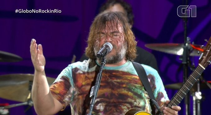 dannysthilld's tweet photo. Jack Black fez um show super animado e incrível😍
#RockinRio2019 #RockinRio 
#TenaciousDNoMultishow #RockInRioNoMultishow

#SabadoDetremuraSDV #sabadou https://t.co/925NDhlQ5Q