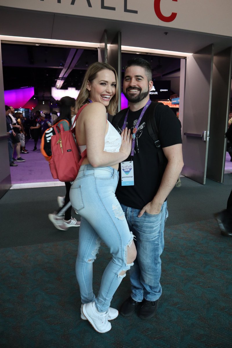 Twich mia malkova Twitch Streamer