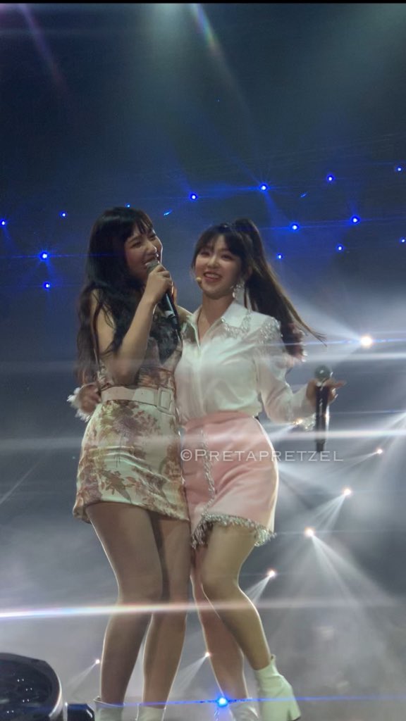 Cantinya warbyasah 
#SKFIndonesia #superkpopfestival2019 #RedVelvet #joy #irene #kpopconcert