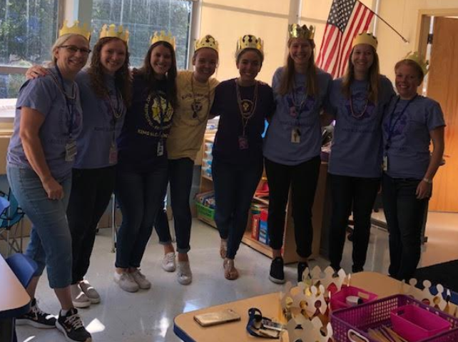 KingSchoolFPS's tweet photo. Fun Friday @ King! #queensofking https://t.co/uClGc6NrkY