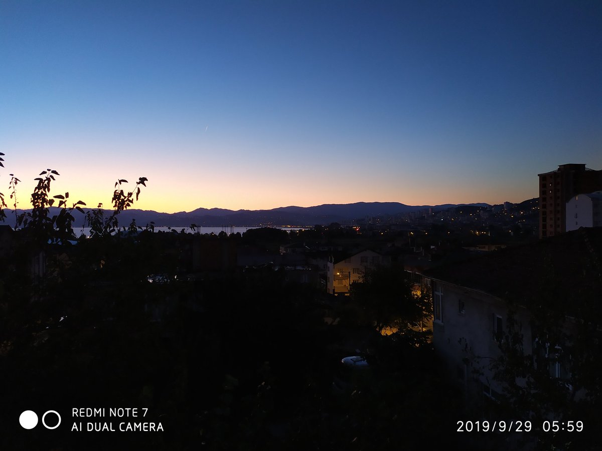 Şafak operasyonuna mi gidiyoruz işe mi belli degil