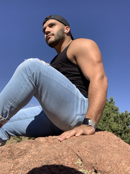 🥵🥵🥵 https://t.co/OaNfvhWnDu