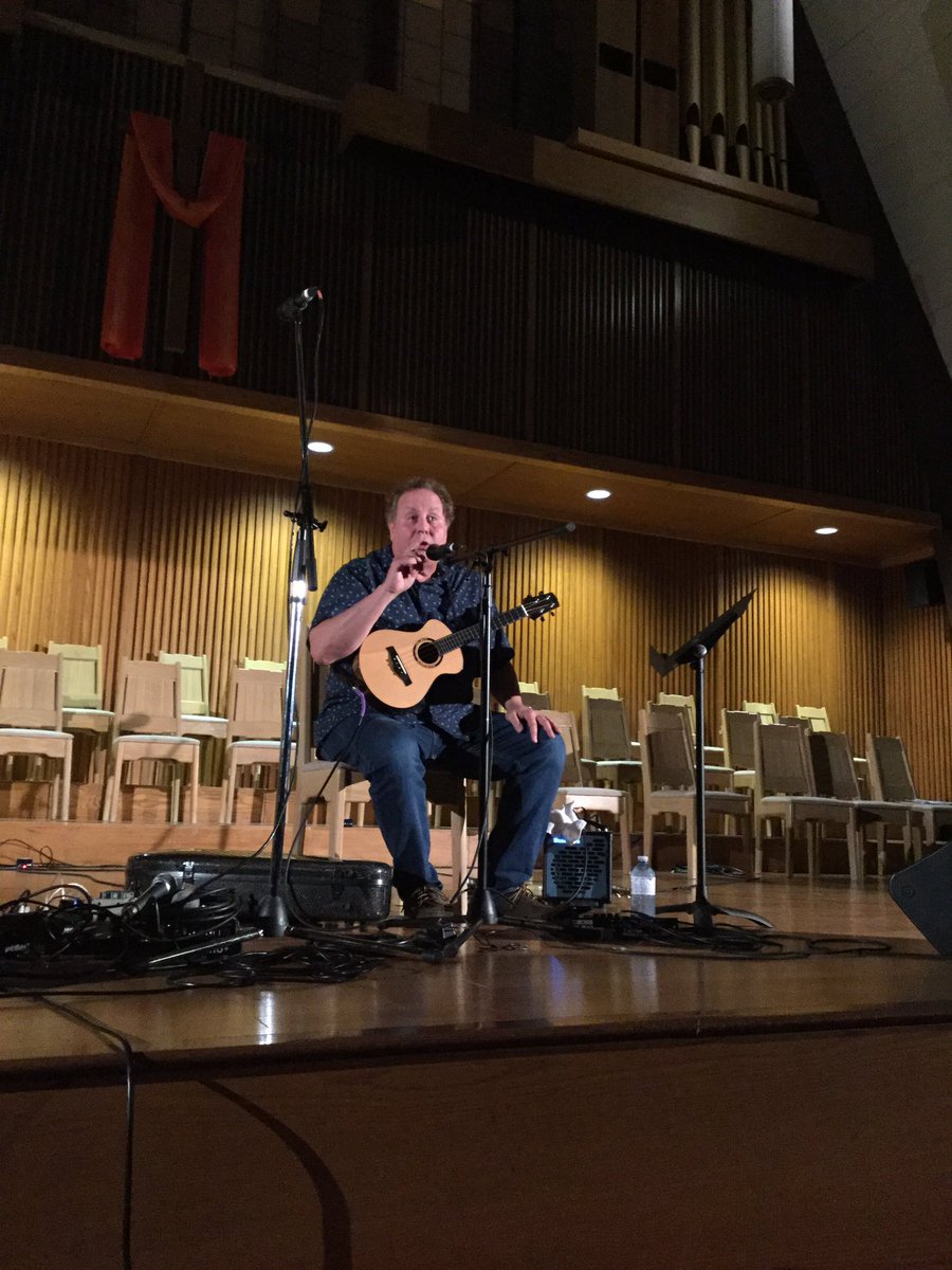 LoveStats's tweet image. #RCUF #UkeFest is over.  😭
My official review...
Loved:
Venue
Goodies
Group jam
Workshop musicians
Workshops
Open stage
Vendors
Food truck
Front row seats
Concerts
#Ukulele porn

Hated:
When it ended
Too short
Not winning that stunning pineapple uke
Going home