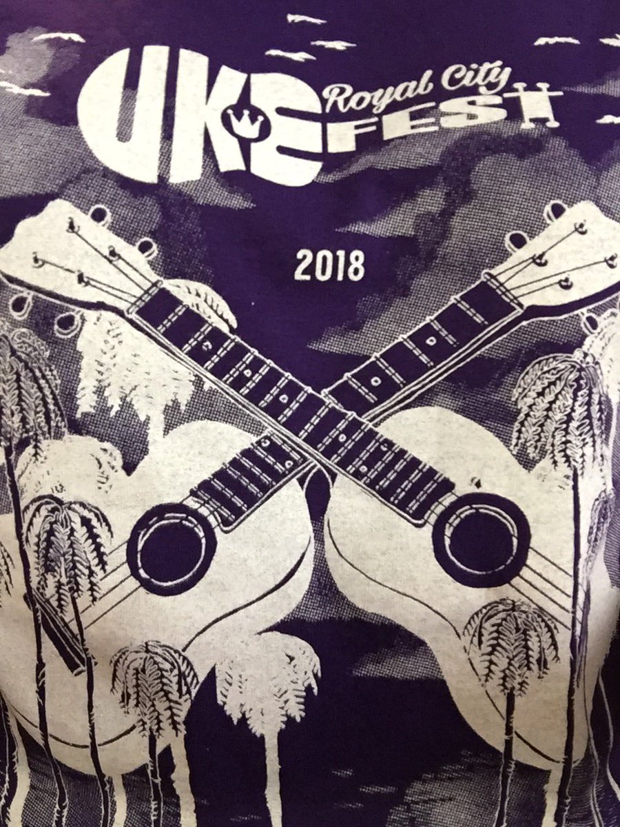 LoveStats's tweet image. #RCUF #UkeFest is over.  😭
My official review...
Loved:
Venue
Goodies
Group jam
Workshop musicians
Workshops
Open stage
Vendors
Food truck
Front row seats
Concerts
#Ukulele porn

Hated:
When it ended
Too short
Not winning that stunning pineapple uke
Going home