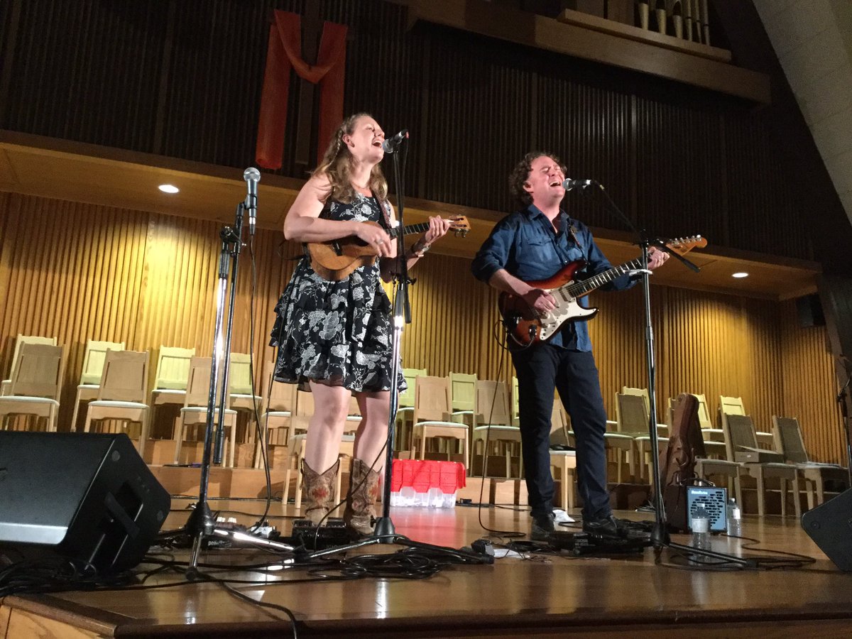 LoveStats's tweet image. #RCUF #UkeFest is over.  😭
My official review...
Loved:
Venue
Goodies
Group jam
Workshop musicians
Workshops
Open stage
Vendors
Food truck
Front row seats
Concerts
#Ukulele porn

Hated:
When it ended
Too short
Not winning that stunning pineapple uke
Going home