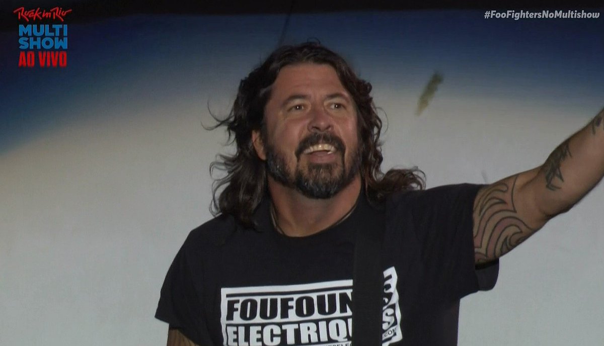 mabelizario's tweet photo. DESNORTEADAAAAA QUE TEM TANTA GENTE LA E NENHUMA SOU EU #FooFightersNoMultishow https://t.co/0lwxyPp3K7