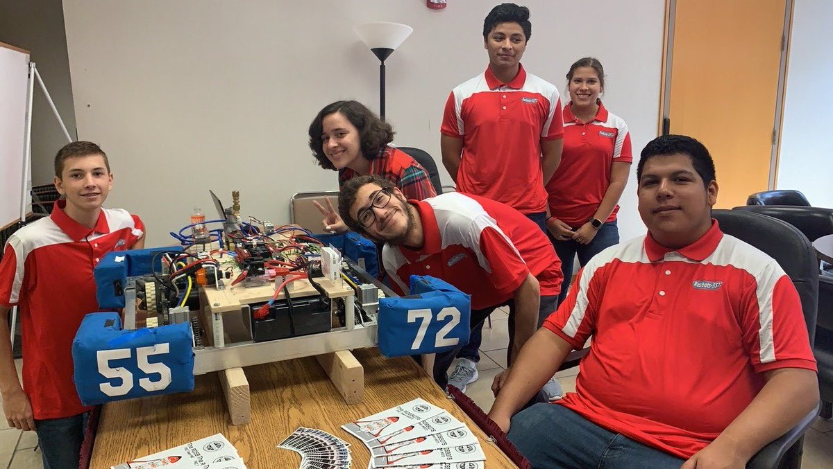 FRC5572ROSBOTS's tweet photo. The ROSBOTS had an amazing time at @YouthCodeJam spreading the message of @FRCTeams @FIRSTinTexas @FIRSTweets to the #SATX community! Thanks for inviting us! See you next year 

#SACodeJam #YouthCodeJamRocks #NEISDway @NEISD @iHeartMediaTech @neisd_stem #STEM #FIRST @googlefiber https://t.co/xq9o7eEXnD