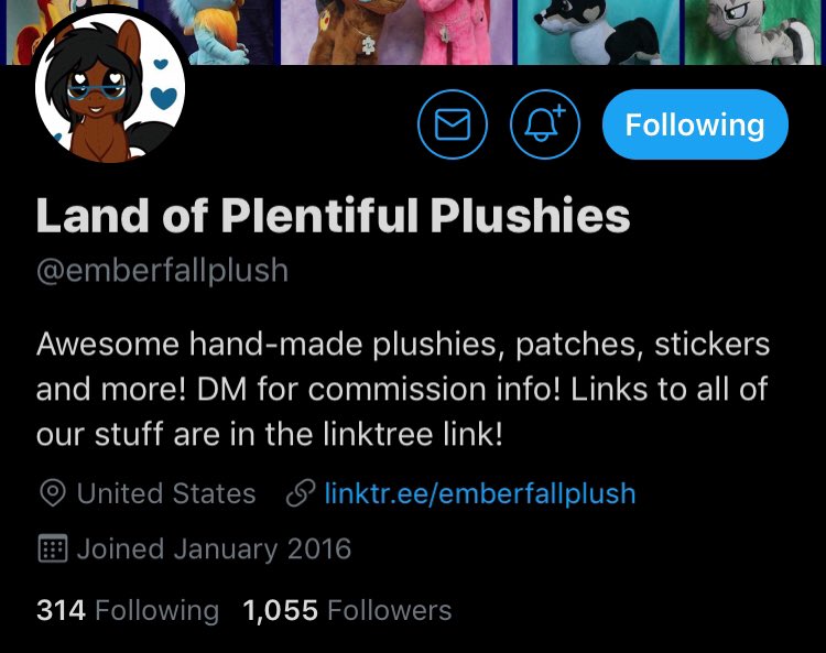 Big shoutout to this cutie <a href="/emberfallplush/">Emberfall</a> plz go and follow her and show her the love and support and check out her awesome Plushies 😋❤️❤️