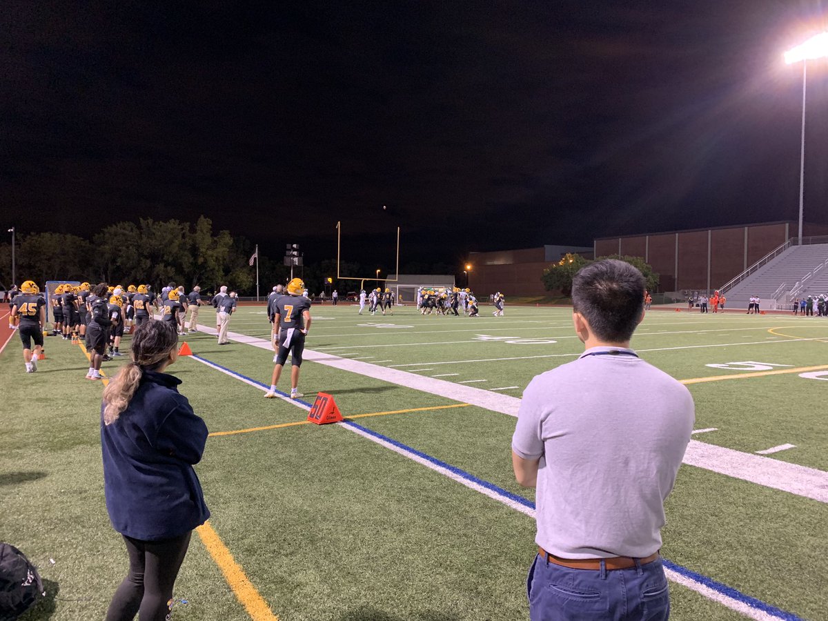 Drs. Stephen Bai (pictured) and John Alm continue to support Kansas City Youth Athletics by providing sideline coverage for high school football. Great job, gentlemen! #aapmr #aap #physiatry #acrm #KUsportsmed
