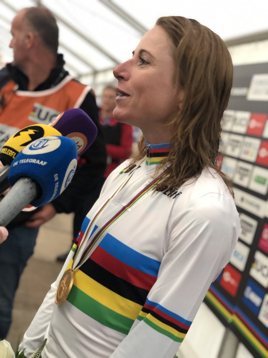 michalfrantik1's tweet photo. Czech National Team🇨🇿 at the UCI road World Champioship, @Yorkshire2019 , Great Britain🚴‍♂️🌈 day of women cycling 📷Jan Brychta 
@silnice_csc #Yorkshire2019
#worldchampionship #yorkshire #roadcycling #nationalteam🇨🇿 #czechroadcycling🇨🇿 #uci #uci_road #cycling  #rideandsmileenjoy https://t.co/9m99hlOsvY