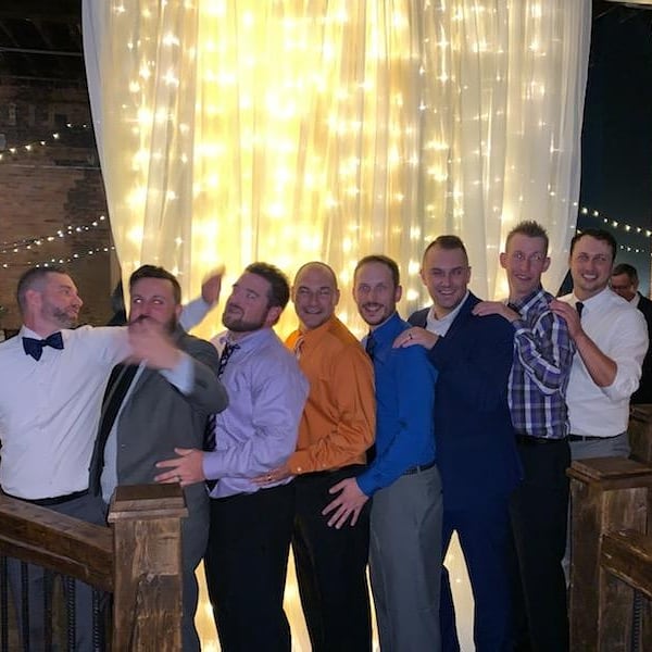 AbsOfBeer's tweet photo. If this isn't friendship I don't know what is @hottakes716 @SammarcoMichael @kelleno18 #twitterlessjohnnyO @Jnschip @D0ugSt0ne #twitterlessLarry https://t.co/eEtYJc9fTk