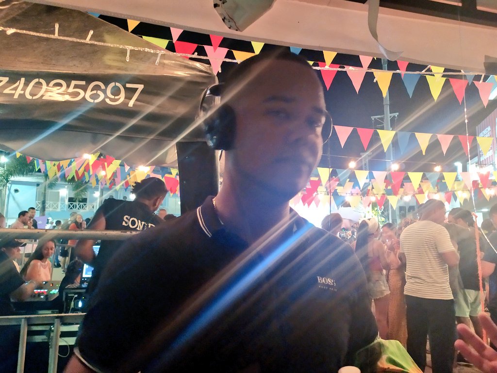 #CulturaRaizal "Este escenario es propicio para las nuevas agrupaciones. La música del Caribe se da a conocer con toda su magia": Harvey Caribbean New Style.

📻👉 bit.ly/2Jcmn4X