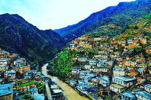 tripindow's tweet photo. Palangan is a village in Zhavehrud Rural District, in the Central District of Kamyaran County, Kordestan Province, Iran.

#travel
#travelgram
#visitiran
#photography
#wanderlust
#nature
#landscape
#exploretheworld https://t.co/ayzdTYDUE3