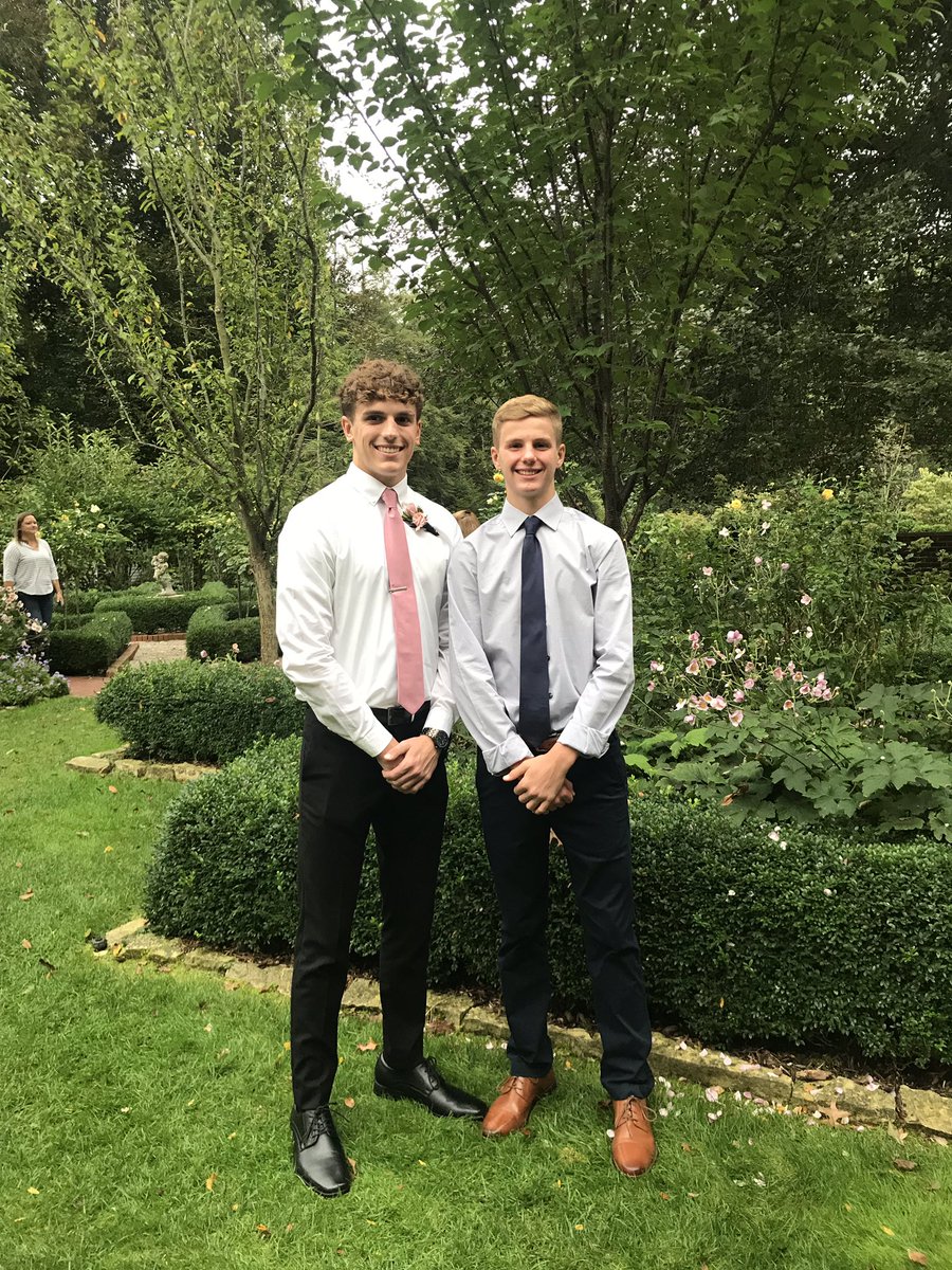 AJacobiak's tweet photo. #WhitmerHC19 #Brothers #seniorfreshman https://t.co/MTVubzaITr