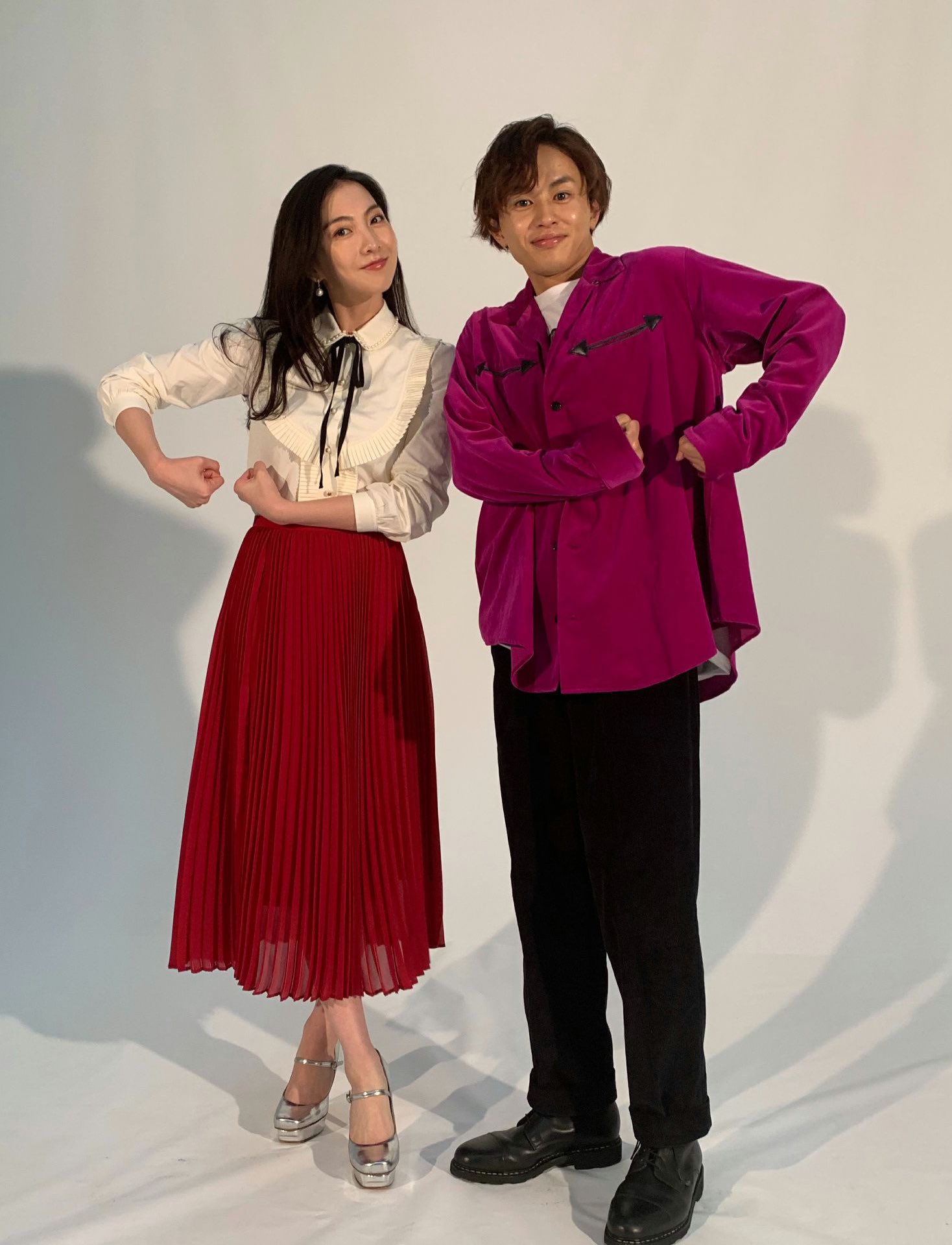 劇場版 どすこい すけひら 公式 19年11月1日公開 知英 さん考案の どすこいポーズ 先日行った 草川拓弥 さんとの2shot取材露出情報は追って告知します どすこいすけひら 超特急 アドリブポーズ T Co Jkl3gi0n3y Twitter