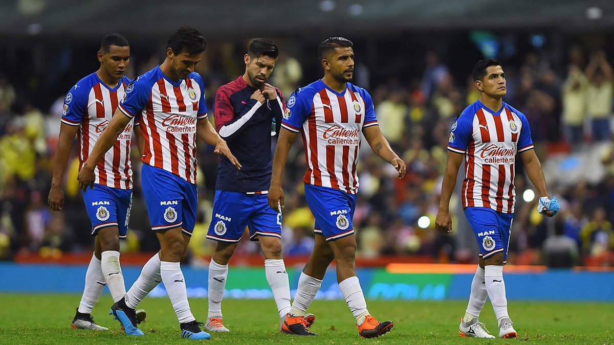 FOXSportsMX's tweet photo. 🔥🦅¡LAS POSTALES DEL CLÁSICO!

#LUP ¡América goleó 4-1 a Chivas y estas son las imágenes en el Estadio Azteca! https://t.co/mBF5rYun3S