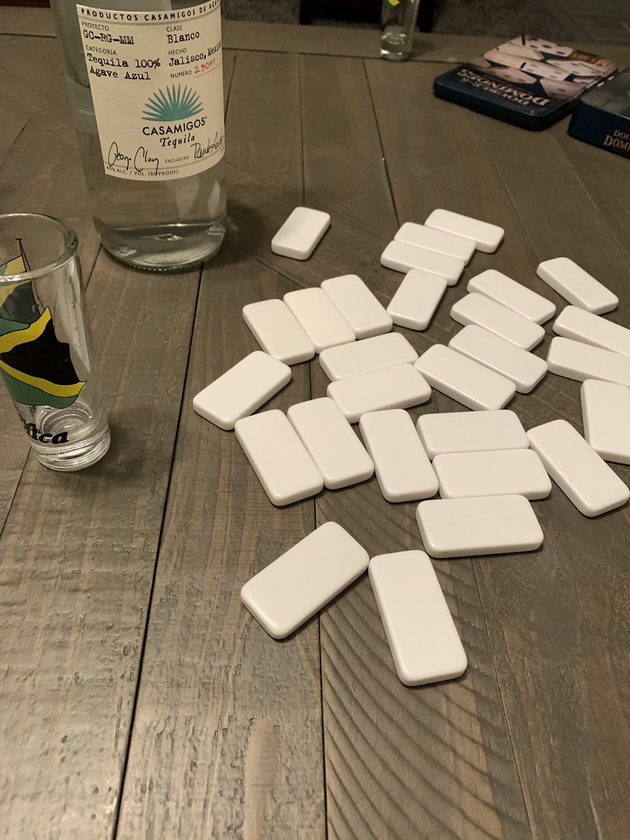 TamiaStyles's tweet photo. Dominos + Casamigos 🤦🏾‍♀️ https://t.co/eY4FpPOEq7