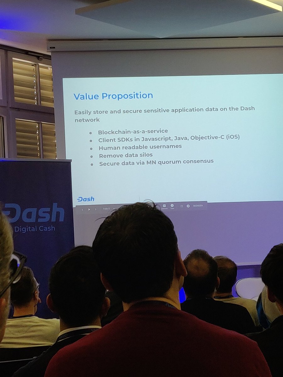 TheDesertLynx's tweet image. Dash Platform, wooooooo! #DashConvention $Dash @Dashpay #DashEvolution