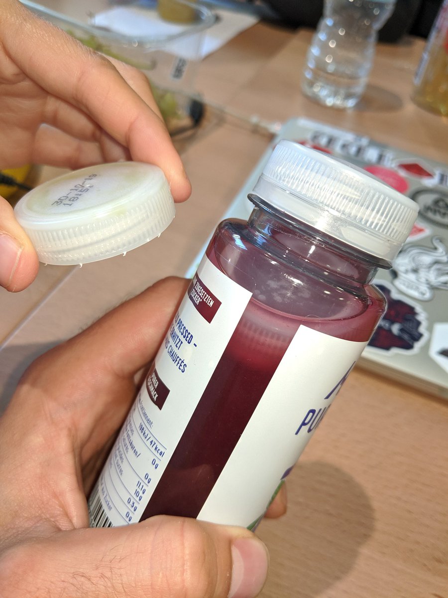 <a href="/rubydwarf/">Marion Schleifer</a>, <a href="/ChristofBuechi/">Christof Buechi</a> and I built an app to help reduce #CO2 <a href="/HackZurich/">HackZurich</a> 🌬️➡️🌳 There may still be some bugs - even in our drinks 😂 #hackathon #HackZurich