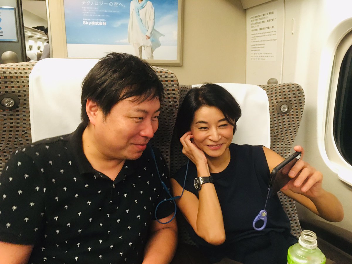 生野正樹 On Twitter 高嶋ちさ子ピアノクインテット岐阜公演終了 メンバー仲良く帰京中 来世も一緒に いようね と語るのはチェリスト江口心一さん