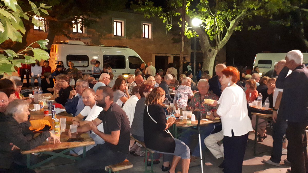 pompiersdugard's tweet photo. Retour sur le concert de @GeneracPointCom durant lequel 6000 euros ont été récoltés pour @AllioneFNSPF oeuvre des pupilles. 
Belle réussite,  grâce à l action de très nombreux bénévoles et @udsp30 .Bravo et Merci !@Gard https://t.co/e39Su2p4dl