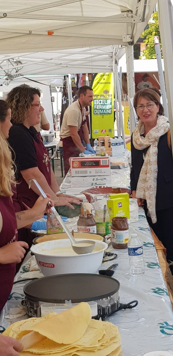 MKaramanli72's tweet photo. A la #ferme #naturell’mans comme tous les ans pour échanger avec les @JASarthe sur leurs préoccupations, #agir autrement pour l’#avenir et pour un #engagement #sociétal, #bienmanger et retrouver des grands chefs pour #cuisiner les produits du terroir #sarthois https://t.co/ffzwwk0Hd8