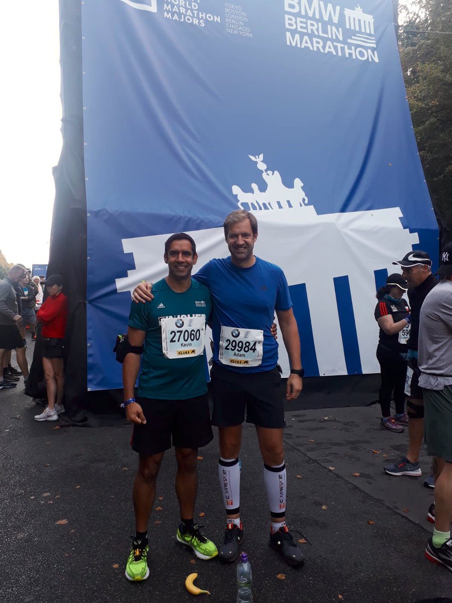 C17UK's tweet photo. Good morning from the @berlinmarathon! @99Sqn have entered a strong team, including the boss himself, @kevlatchman leading from the front! ππ»ββοΈπ
#99Sqn #RAF #BerlinMarathon #BerlinMarathon2019 #EachTenacious https://t.co/1PwTto14yq