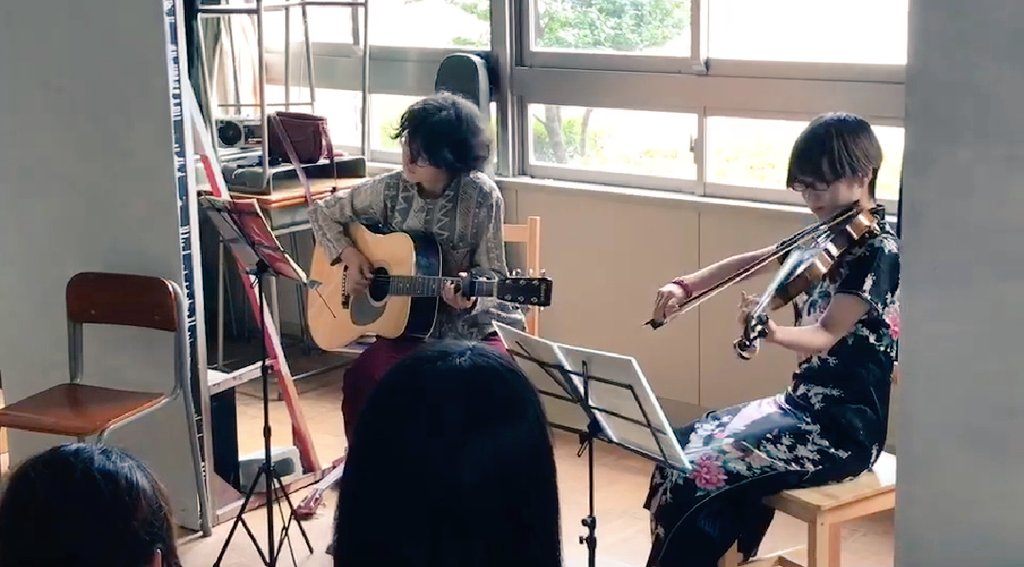 GAITOU_2602's tweet photo. 聞いてくださった皆さんありがとうございました 3回ともたくさんのお客さんに来て頂いて楽しかったです🌛 https://t.co/uucg8A6tkS