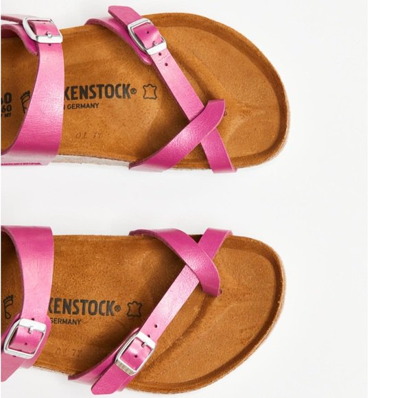 So good I had to share! Check out all the items I'm loving on <a href="/Poshmarkapp/">Poshmark</a> from <a href="/eatpraysh0plove/">EatPrayShopLove</a> <a href="/pckdotprairie/">Picked On The Prairie</a> #poshmark #fashion #style #shopmycloset #kallie #sunshinerodeos #birkenstock: posh.mk/7Vz1kN26m0