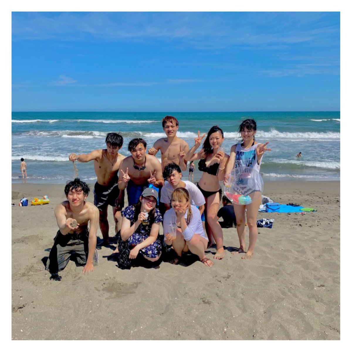 breeeeeze2020's tweet photo. BREEZEです👀👣
秋学期が始まり振り返ってみると私たちの夏の思い出はこんなにあふれてましたッ!☀️🌈
8月7〜9日まで千葉県��行われた夏合宿では2、3年で思いっきり遊びまくりました🔥🔥海に入ったり🏖BBQ、花火も!!!!宴会もたくさん飲んで笑って!
最高だったね❤︎
3年生は残り1ヶ月思いっきり楽しも! https://t.co/n3hecRI1R9
