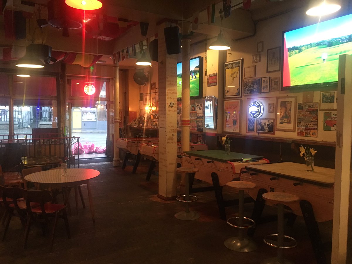 LCBrennan's tweet image. Get here early for the Rugby they said. You're not going to get a seat they said. Oh well. Cmon @wallabies! #AUSvsWAL #RWC2019 @ITVRugby