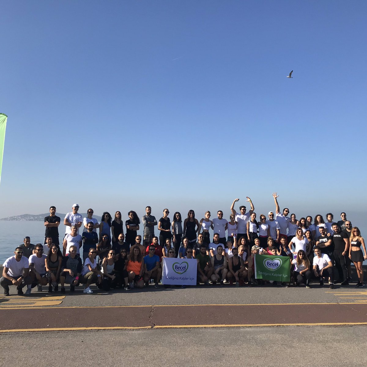 beceltr's tweet image. 29 Eylül Dünya Kalp Günü’nde kalp dostu Becel ve @gununegzersizi ekibinin uzman kadrosuyla kalbimiz için bir adım attık. @ecevahapoglu @ozgeulusoy ve @yagizizgul ‘e teşekkür ederiz. 
#becel #SevdiğinizKalplerİçin #dünyakalpgünü