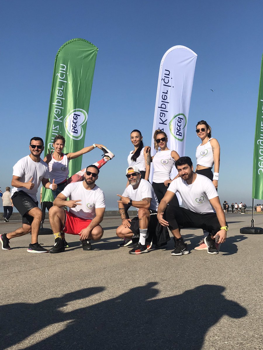 29 Eylül Dünya Kalp Günü’nde kalp dostu Becel ve <a href="/gununegzersizi/">Günün Egzersizi</a> ekibinin uzman kadrosuyla kalbimiz için bir adım attık. <a href="/ecevahapoglu/">Ece Vahapoglu</a> <a href="/ozgeulusoy/">🅼🅾️🆅🆂4🆄 | موفيز فور يو</a> ve <a href="/yagizizgul/">yagizizgul</a> ‘e teşekkür ederiz. 
#becel #SevdiğinizKalplerİçin #dünyakalpgünü