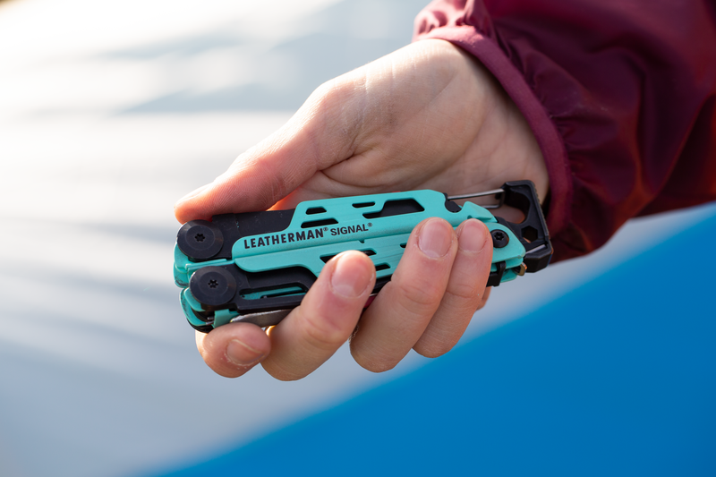 Leatherman_fr's tweet photo. Partir à l'aventure avec la pince multifonctions #SignalColor, c'est l'assurance de n'avoir rien oublié. 👌
🌐 E-Shop : https://t.co/SgzoMM7QqL
#Leatherman #Tools #Pince #Multifonctions #Color #Aventure #Outdoor #Pocketool https://t.co/lYkbfVuGQv