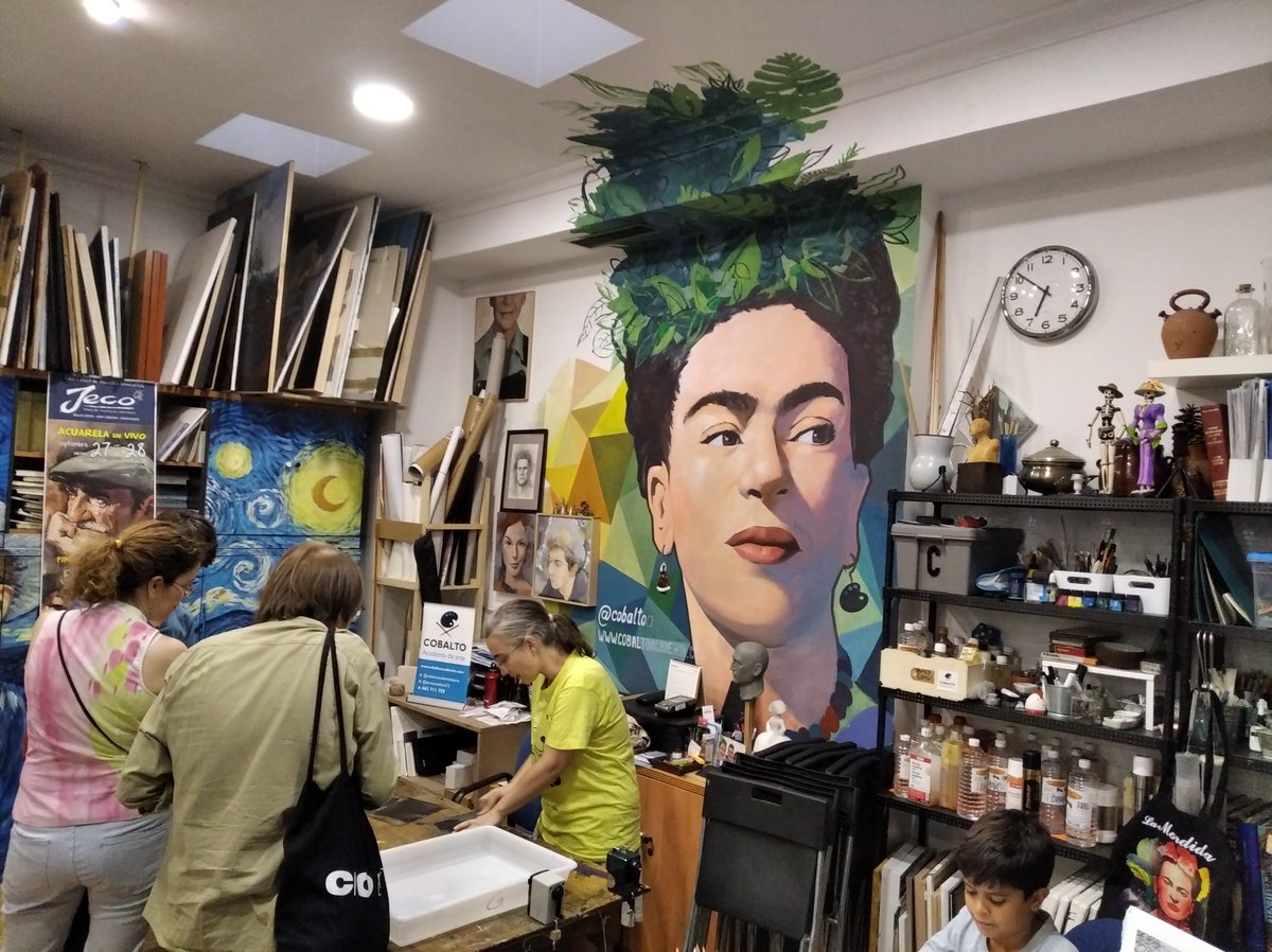 Artistas maravillosas abren sus estudios, sus casas, sus talleres, en este segundo y último día de <a href="/LOSARTISTASDB/">Artistas del Barrio</a> en Malasaña. ¡No te lo pierdas! losartistasdelbarrio.com <a href="/femiagenda_mad/">FEMIAGENDA MADRID</a>