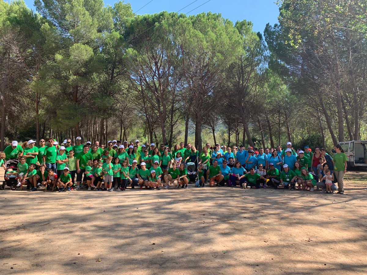 TeresaQBlog's tweet image. Día de #voluntariadoiberdrola en #Cofrentes 🌳 #comprometiODS #iberdrola #yosoyvoluntario