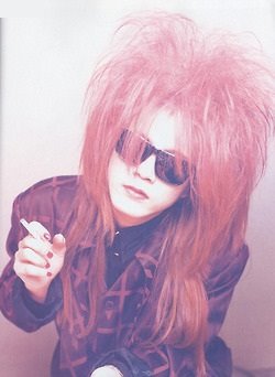 かまいたち、幻覚アレルギーのKAZZYさん。 #サングラスの似合う人投下せよ