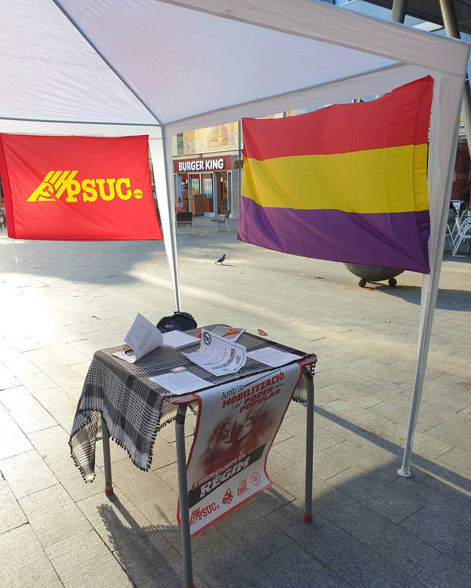 JSUC_cat's tweet photo. Les idees i la lluita no viuen sense organització✊

Ahir vam organitzar el primer stand informatiu de la Joventut Comunista a #Sabadell!
Seguirem treballant per millorar, formar-nos i lluitar pel socialisme i una #VidaDigna!☭

#PSUC #PSUCviu #FemPSUC #JSUC https://t.co/K9BE9aeJZR