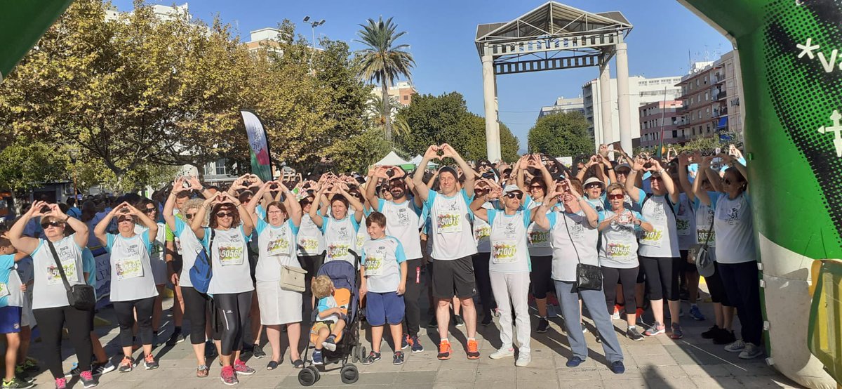 davidgon17's tweet photo. Unides i units per la lluita contra el càncer. Endavant!
#RunCancer2019 #Oliva https://t.co/S4hqGDFhK0