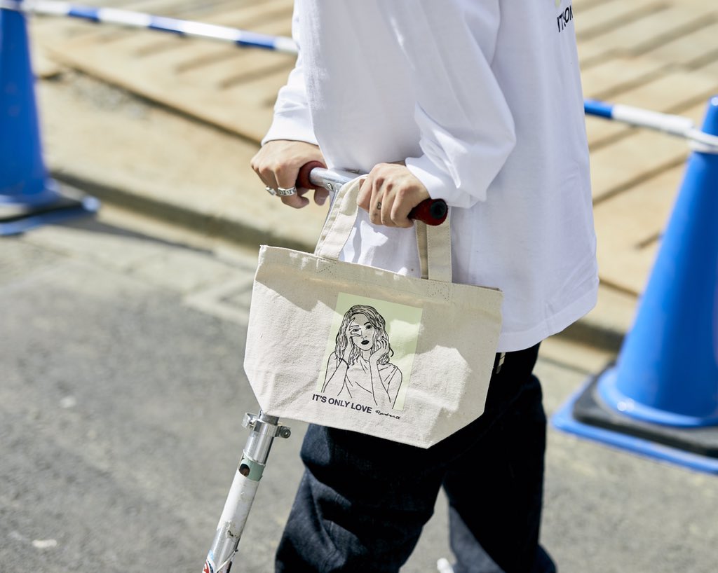 Rude A Staff No Twitter Rude A New Goods 19 Autumn 好評予約受付中 10 1 火 18時 販売スタートします ご予約はコチラから Sony Music Shop T Co W9a5yaqk7e Rude A Rude A Rude ルードくん オオカミちゃん T Co Ux0wpcnbyz