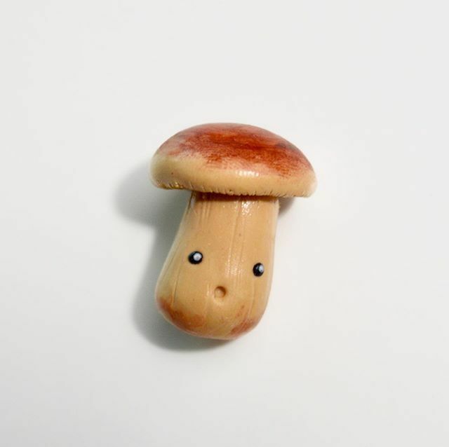 Autumn is back ! 🌰🍁🍂

#fimo #polymerclay #fimocreation #fimostaedtler #fall #autumn #automne #mushrooms #kawaii #champignon #miniature #charms #handmade #misslolocreative Ma photo Instagram : ift.tt/2lYhaTE