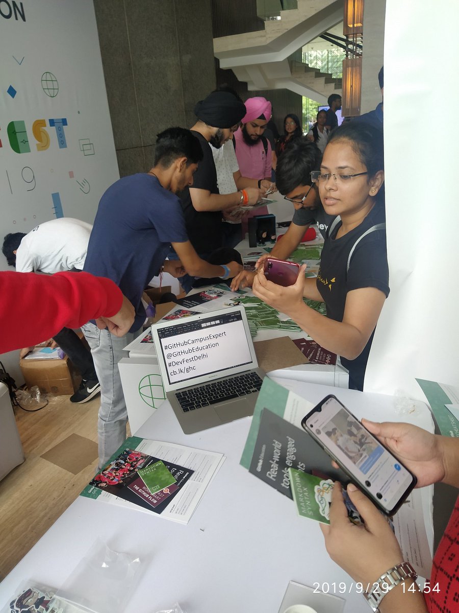 aarti9639428's tweet image. #GithubCampus 
@GitHubEducation 
#DevFestDelhi